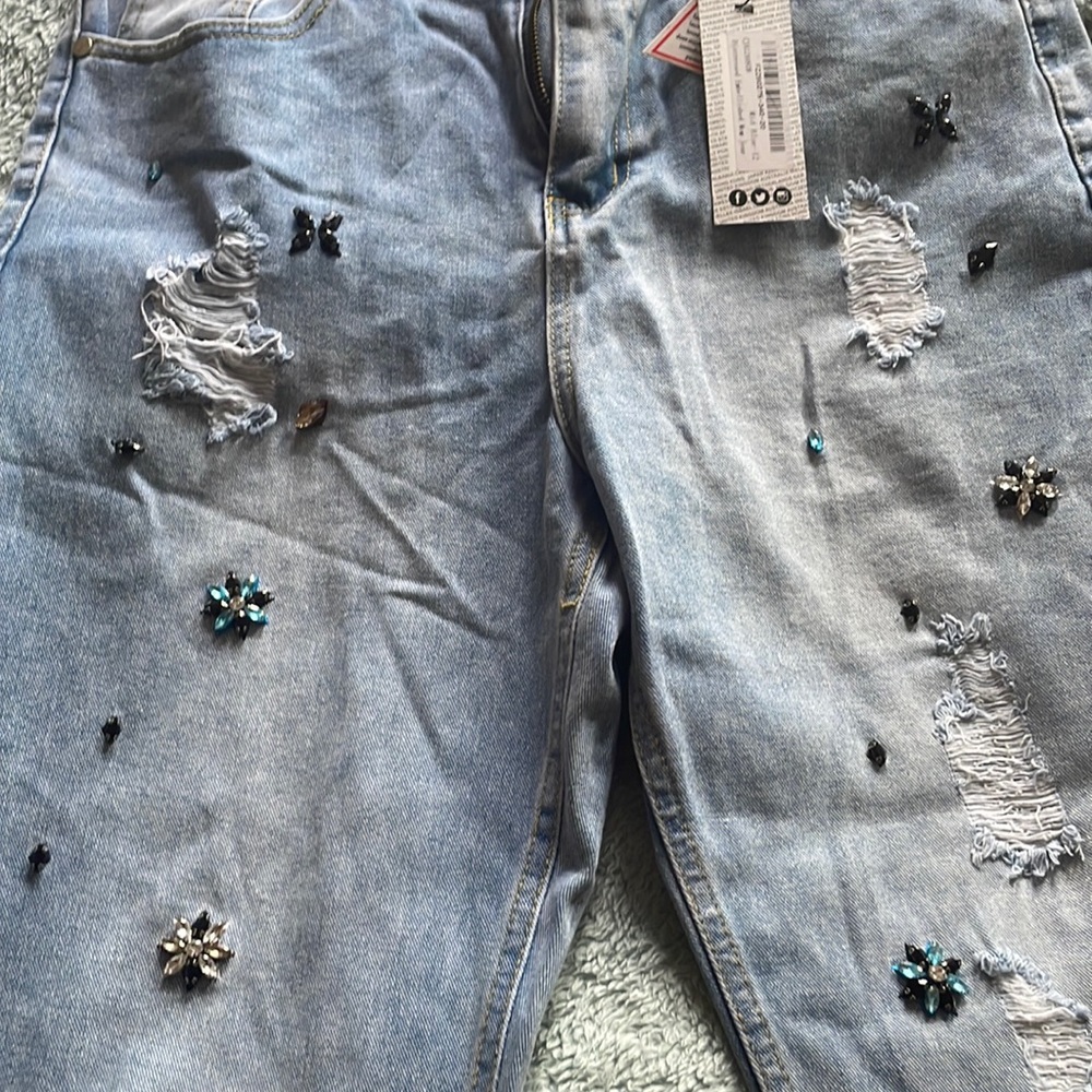 Boohoo jeans distressed embellished mom jeans us 8 uk 12